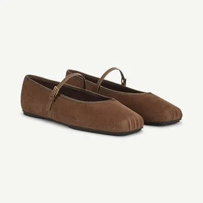 Franco Oriel Mary Jane Flat